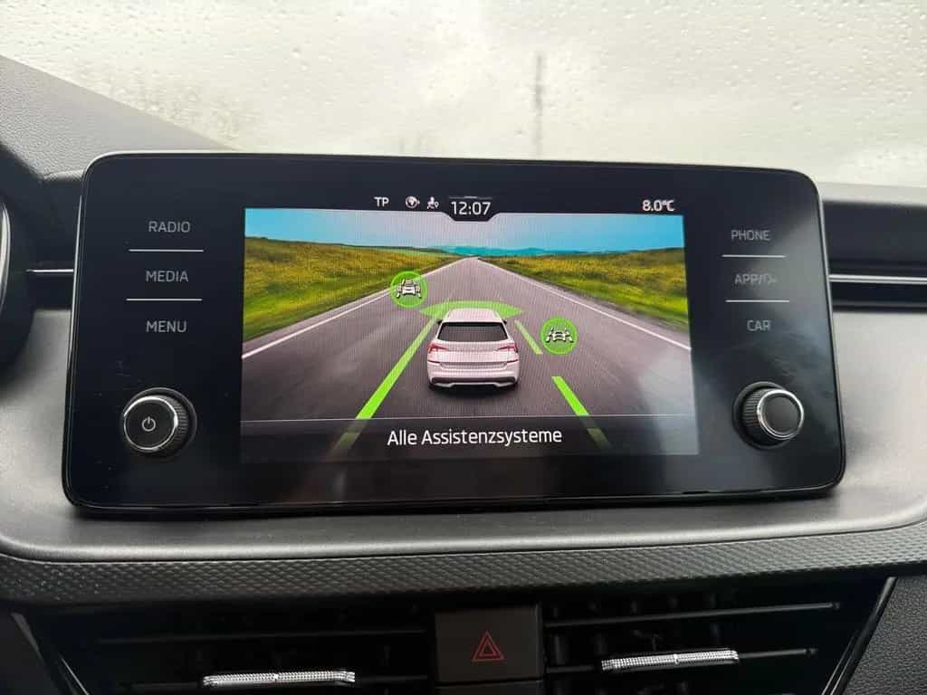 Skoda Kamiq 1.0 TSI Sitzheizung,Parksensoren,LaneAssis 12/2021-photo-22