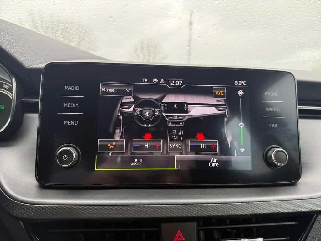 Skoda Kamiq 1.0 TSI Sitzheizung,Parksensoren,LaneAssis 12/2021-photo-23