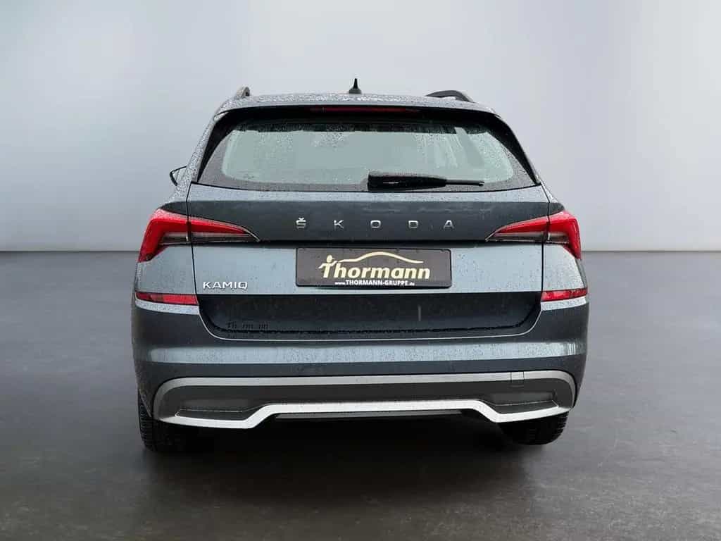 Skoda Kamiq 1.0 TSI Sitzheizung,Parksensoren,LaneAssis 12/2021-photo-4