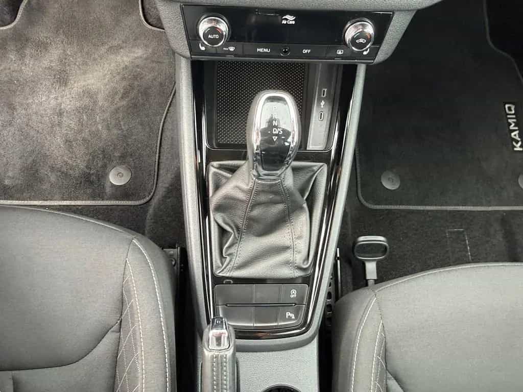 Skoda Kamiq 1.0 TSI Sitzheizung,Parksensoren,LaneAssis 12/2021-photo-8