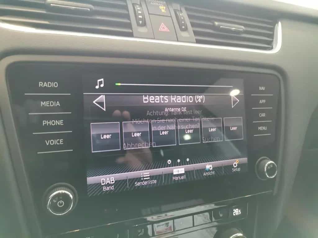 Skoda Octavia 1.0 TSI DSG Style Navi|SHZ|Klimaaut. 01/2019-photo-14