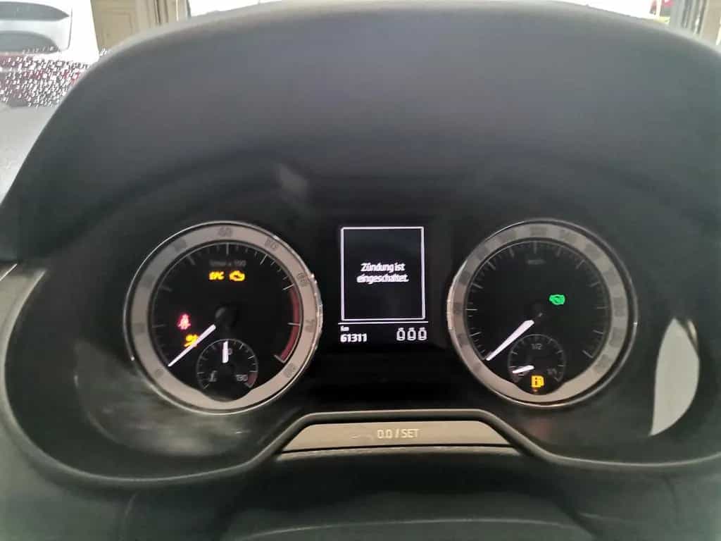 Skoda Octavia 1.0 TSI DSG Style Navi|SHZ|Klimaaut. 01/2019-photo-16