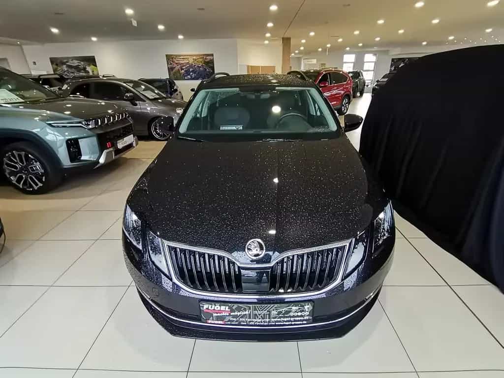 Skoda Octavia 1.0 TSI DSG Style Navi|SHZ|Klimaaut. 01/2019-photo-2