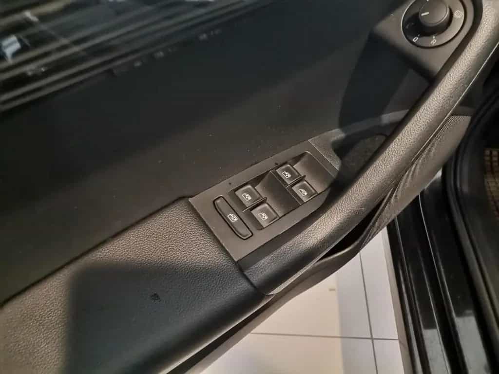 Skoda Octavia 1.0 TSI DSG Style Navi|SHZ|Klimaaut. 01/2019-photo-20