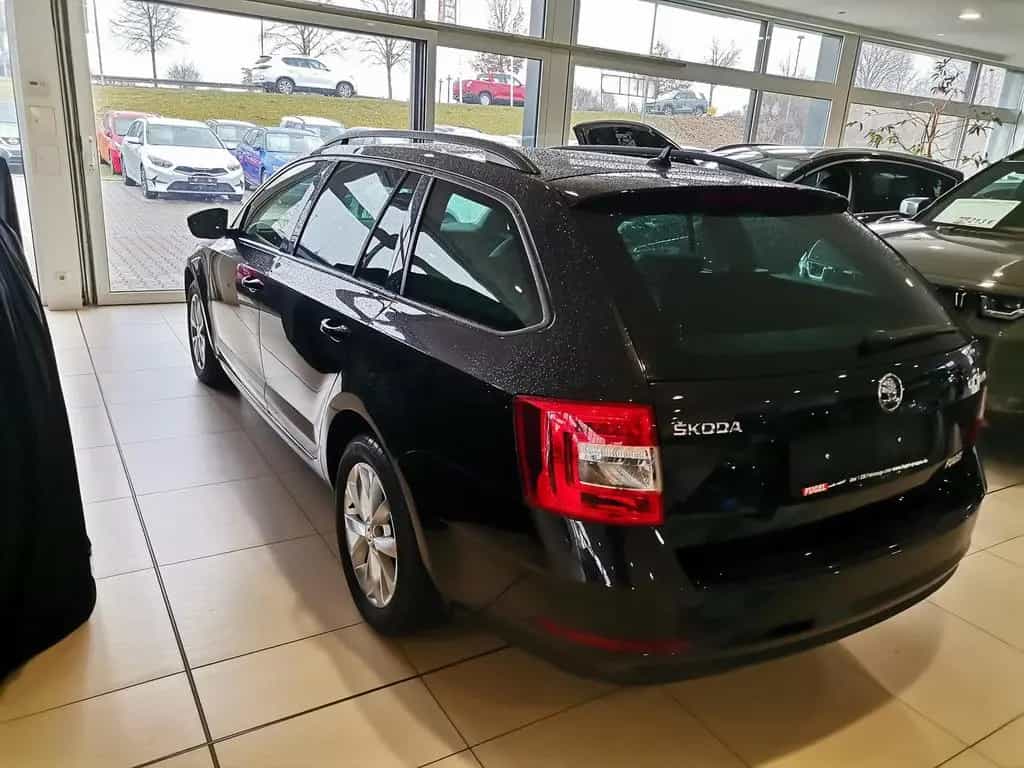 Skoda Octavia 1.0 TSI DSG Style Navi|SHZ|Klimaaut. 01/2019-photo-6