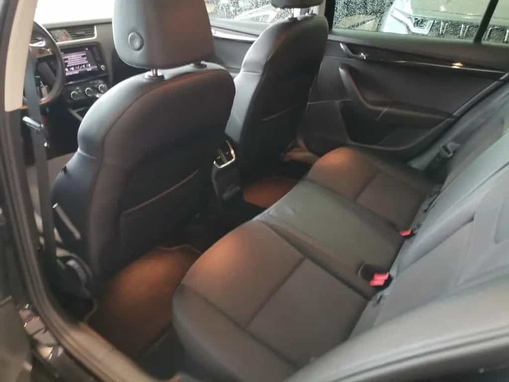 Skoda Octavia 1.0 TSI DSG Style Navi|SHZ|Klimaaut. 01/2019-photo-9
