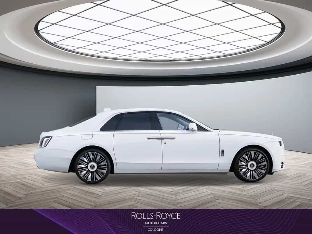 Rolls-Royce Ghost PDC V+H DAB Tempomat Wirl. Charg 07/2025-photo-3