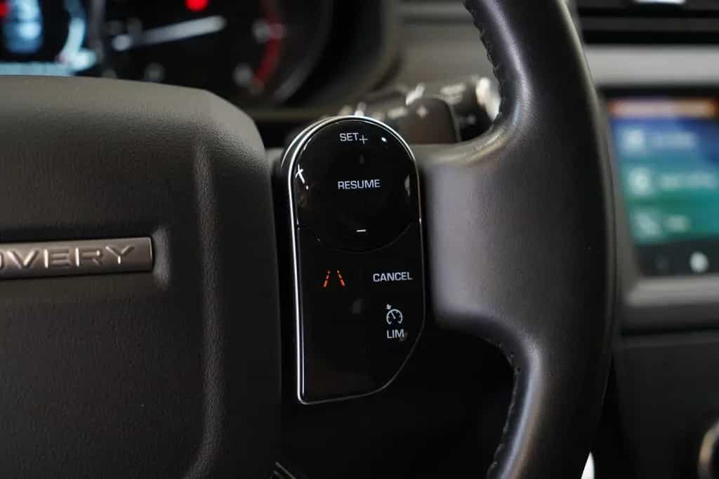 Land Rover Discovery S SD4 *Standheizung *Kamera *AHK * 03/2020-photo-19