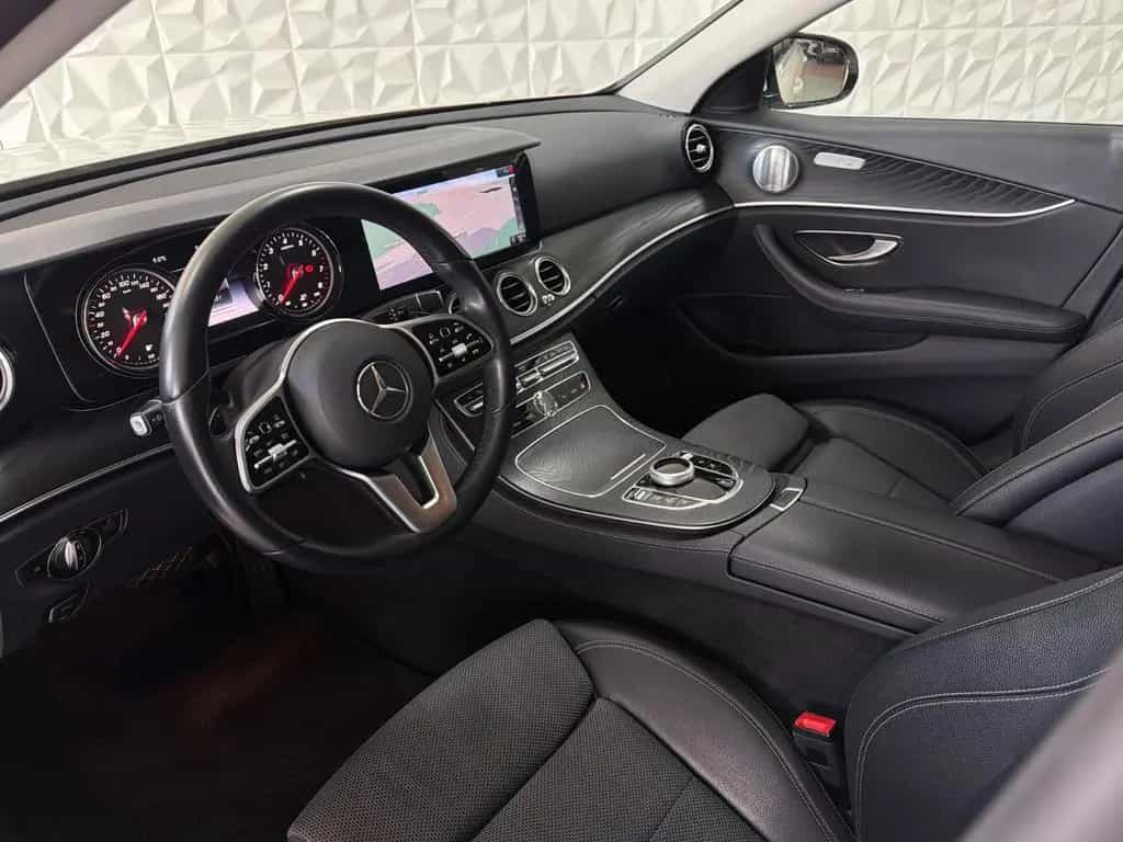 Mercedes-Benz E-Class 450T|PANO|LED|AMG-LINE|BURMESTER|SPUR|AMBIENTE 03/2019-photo-12