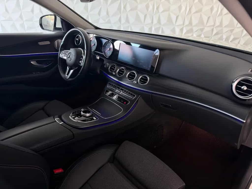 Mercedes-Benz E-Class 450T|PANO|LED|AMG-LINE|BURMESTER|SPUR|AMBIENTE 03/2019-photo-18