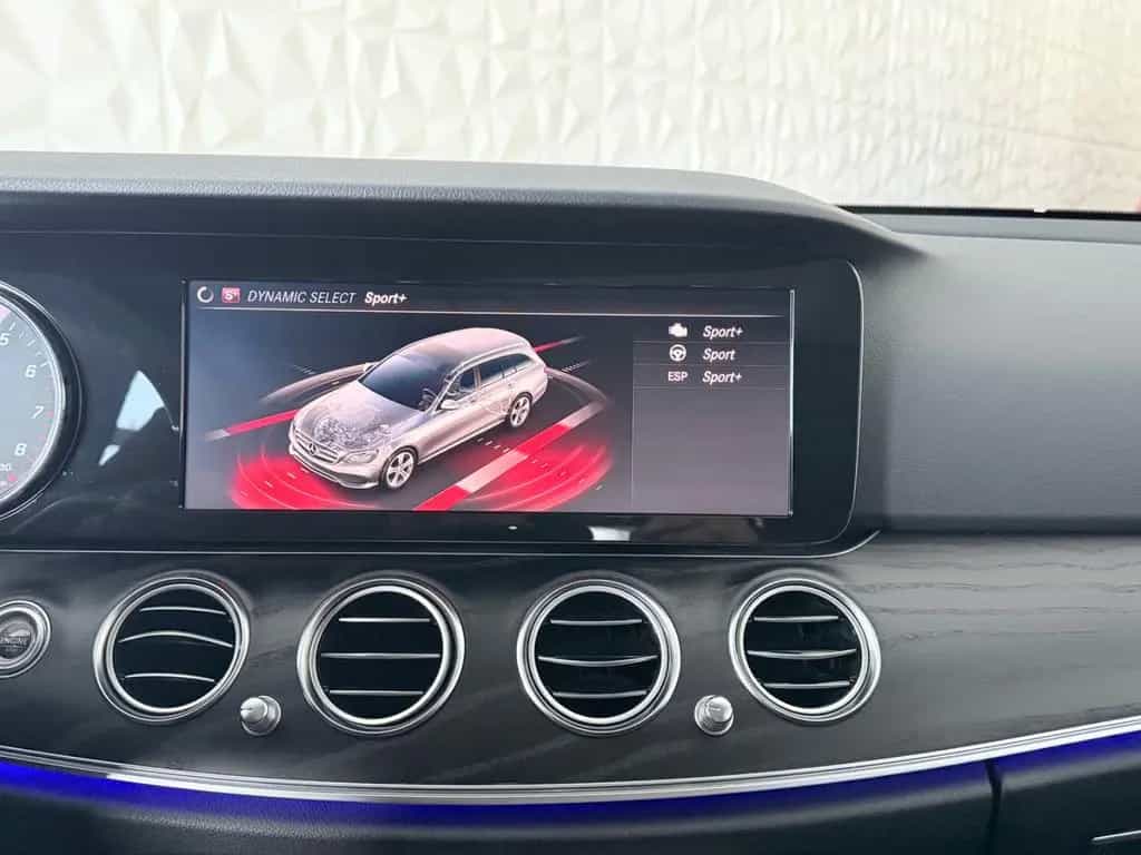 Mercedes-Benz E-Class 450T|PANO|LED|AMG-LINE|BURMESTER|SPUR|AMBIENTE 03/2019-photo-22