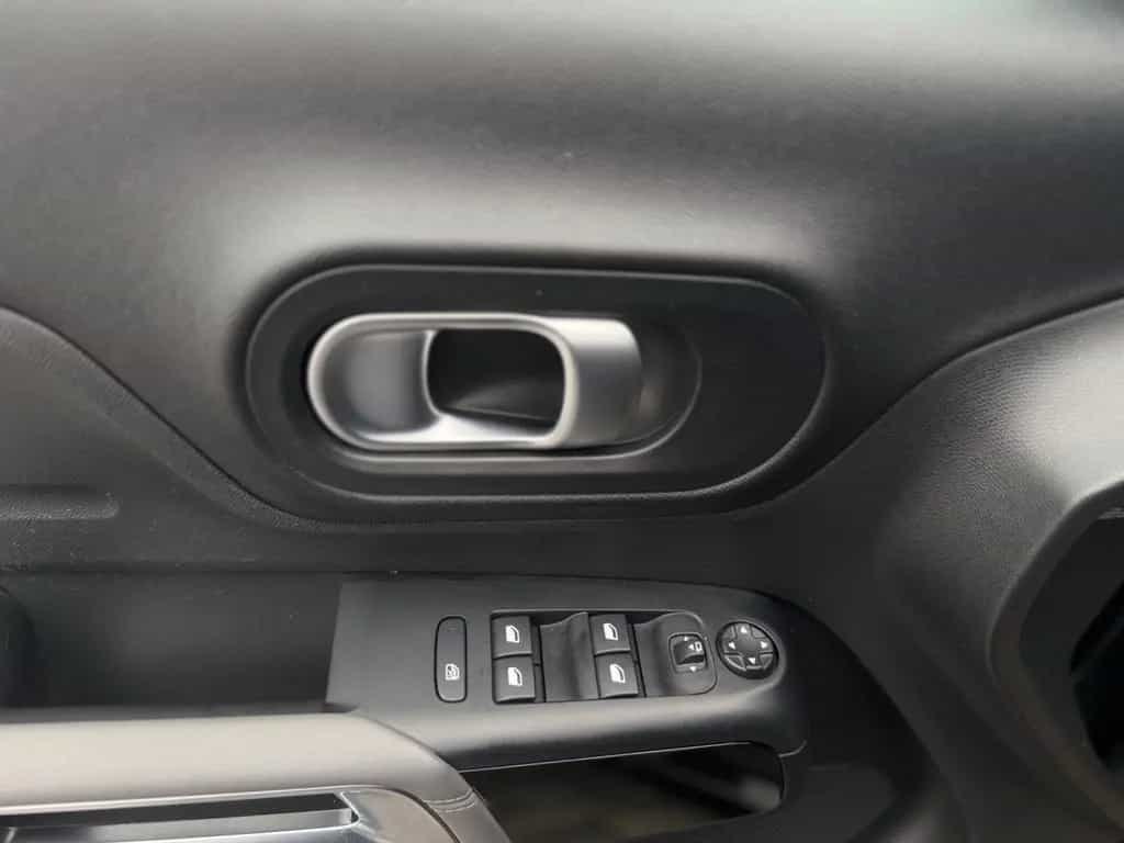 Citroën C5 Aircross 1.5BlueHDI-Automatik-360kamera-AHK 11/2019-photo-10