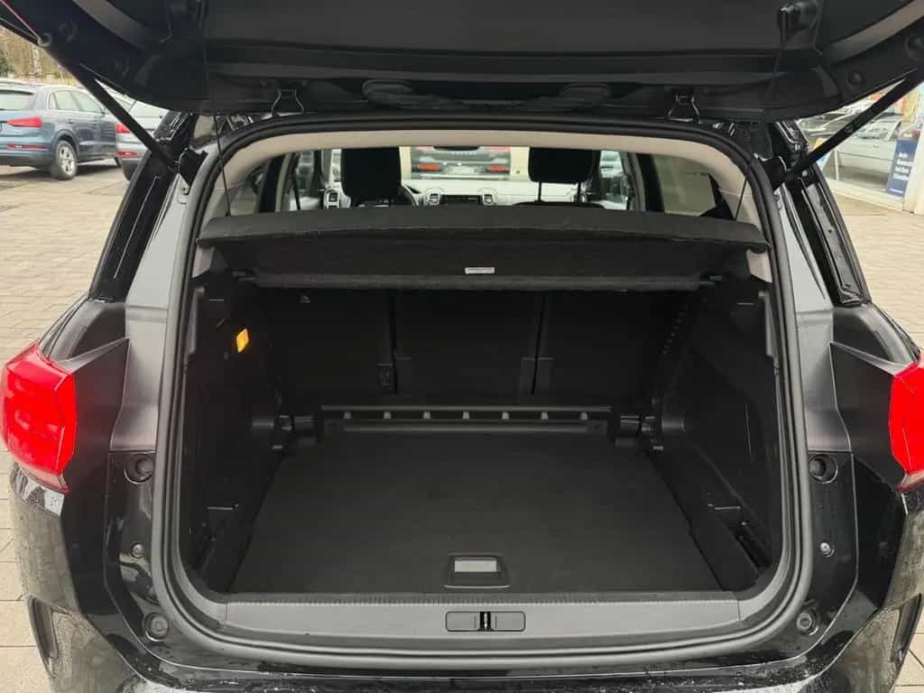 Citroën C5 Aircross 1.5BlueHDI-Automatik-360kamera-AHK 11/2019-photo-19