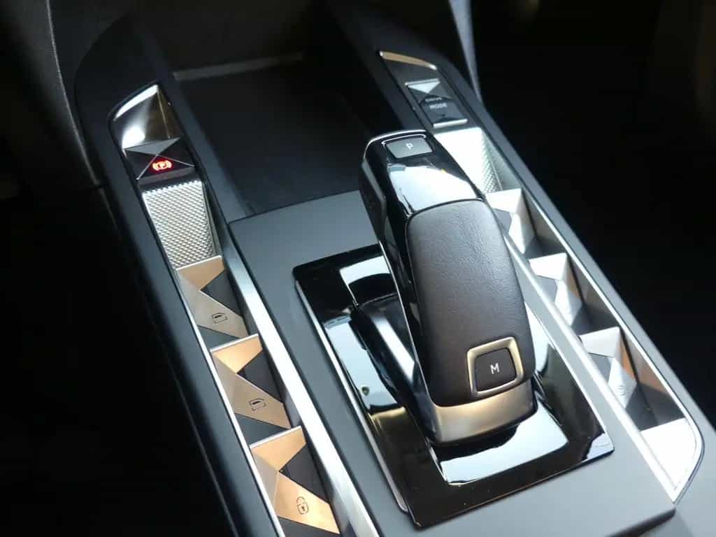 DS Automobiles DS3 Crossback Bastille PT130AT 01/2022-photo-7
