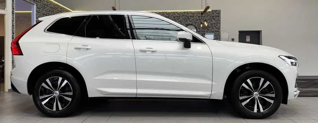 Volvo XC60 Momentum Pro|H&K|KAMERA|NAVI|LK+SHZ|SPUR*|T 02/2021-photo-3