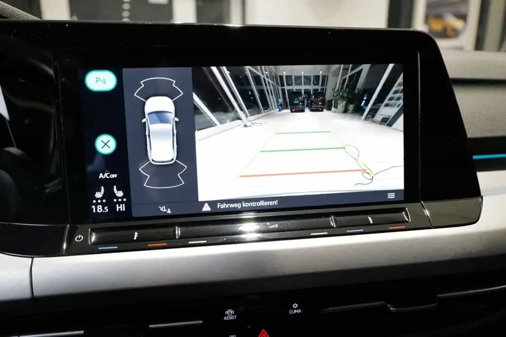 Volkswagen Golf VIII 1.5TSI Life Navi Rkam LedPlus CarPlay 01/2023-photo-12