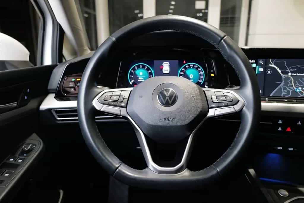 Volkswagen Golf VIII 1.5TSI Life Navi Rkam LedPlus CarPlay 01/2023-photo-16