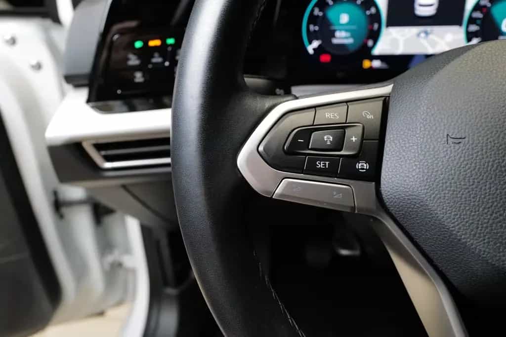 Volkswagen Golf VIII 1.5TSI Life Navi Rkam LedPlus CarPlay 01/2023-photo-7