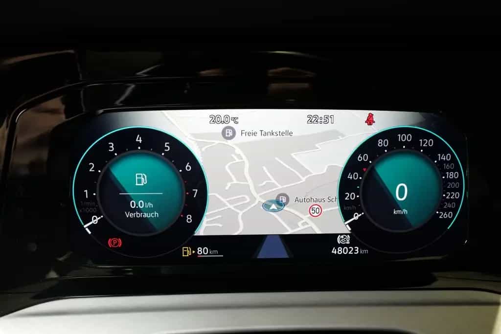 Volkswagen Golf VIII 1.5TSI Life Navi Rkam LedPlus CarPlay 01/2023-photo-9
