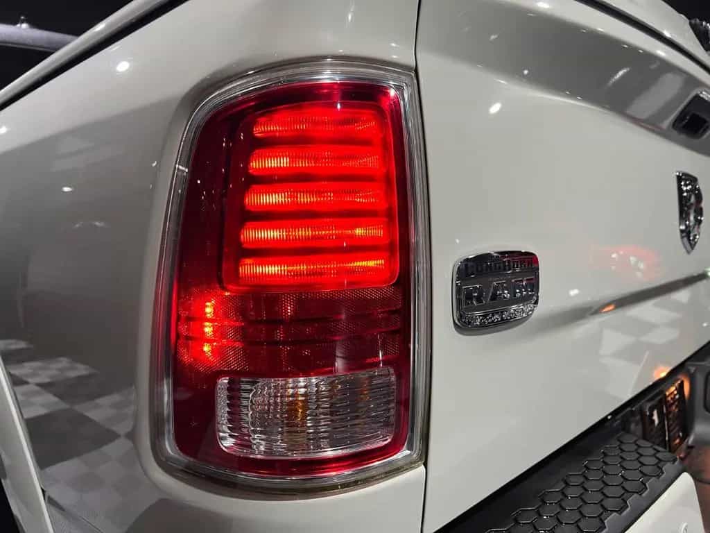 Dodge RAM 1500 Longhorn CrewCab Laramie 5.7L V8 LPG 07/2017-photo-6