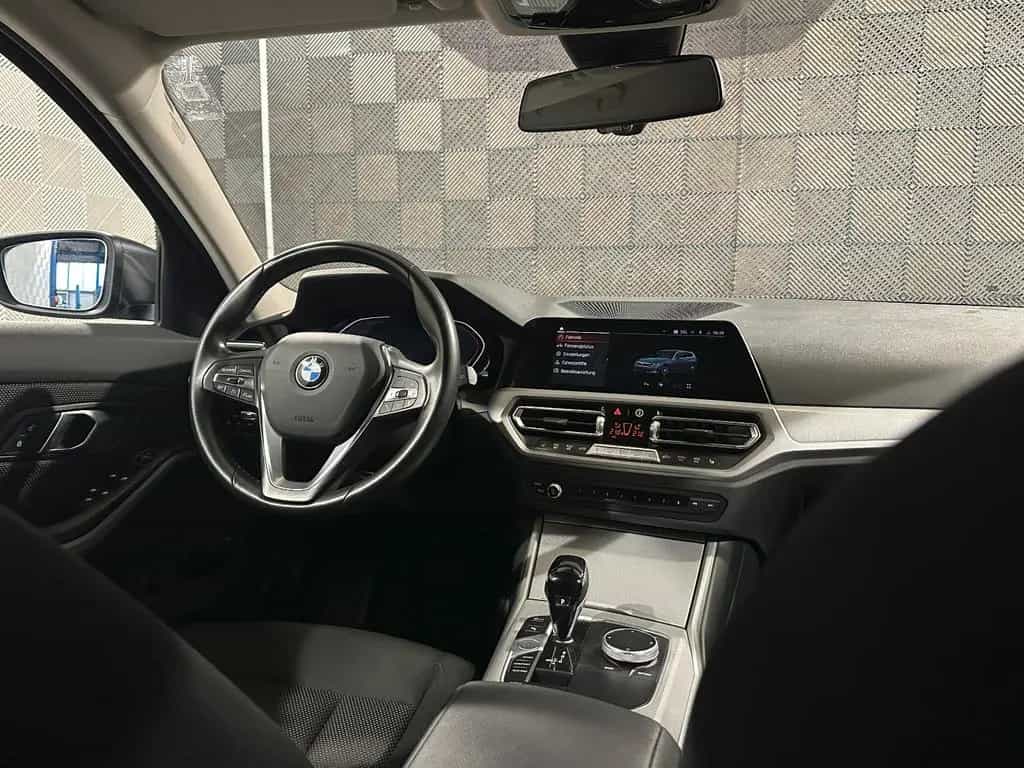 BMW 320 d Touring Hybrid*ADVANTAGE*LED-TEMPO-PDC-SHZ 12/2021-photo-29