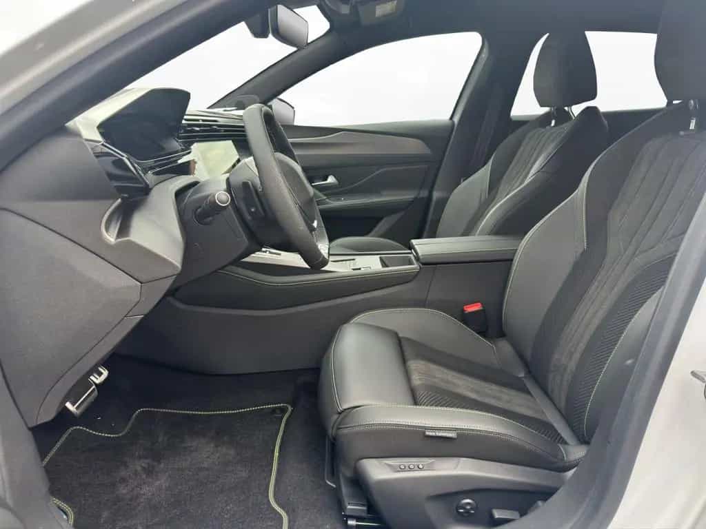 Peugeot 408 GT 145 Hybrid ACC PDC Kamera SHZ Navi 01/2026-photo-8