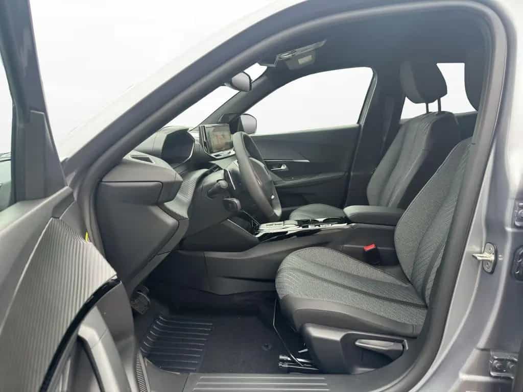 Peugeot 2008 ALLURE 130 ACC PDC Kamera SHZ Navi 01/2026-photo-8