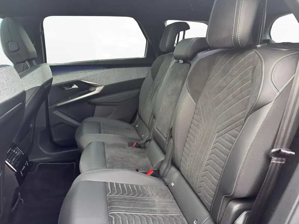 Peugeot 5008 Neuer 5008 GT HYBRID 145 e-DSC6 01/2026-photo-9