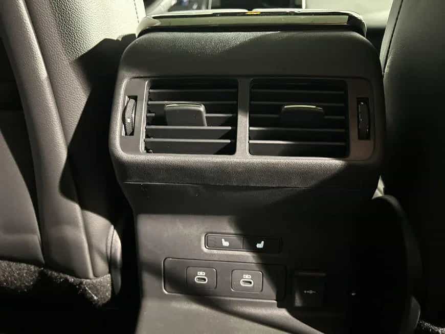 Land Rover Range Rover Rover Velar D300 Dynamic SE 04/2025-photo-16