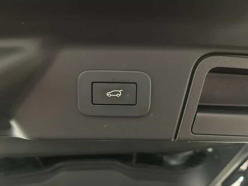 Land Rover Range Rover Rover Velar D300 Dynamic SE 04/2025-photo-21