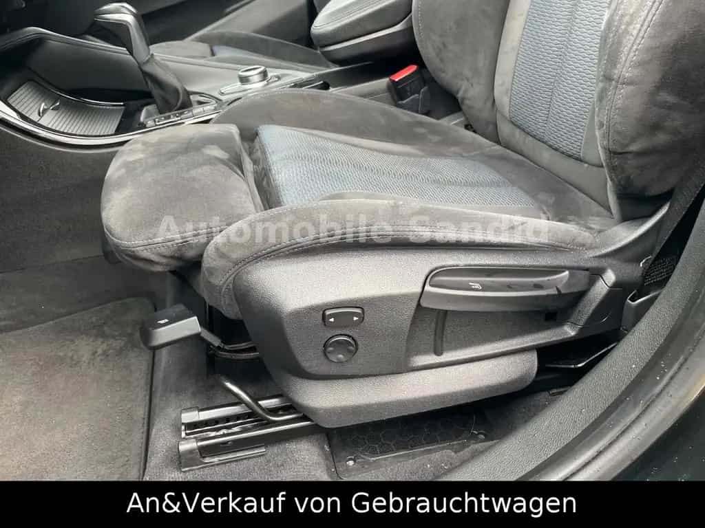 BMW X1 11/2016-photo-12