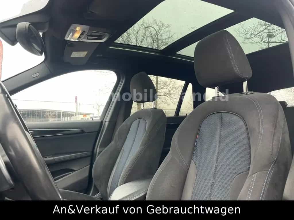 BMW X1 11/2016-photo-13