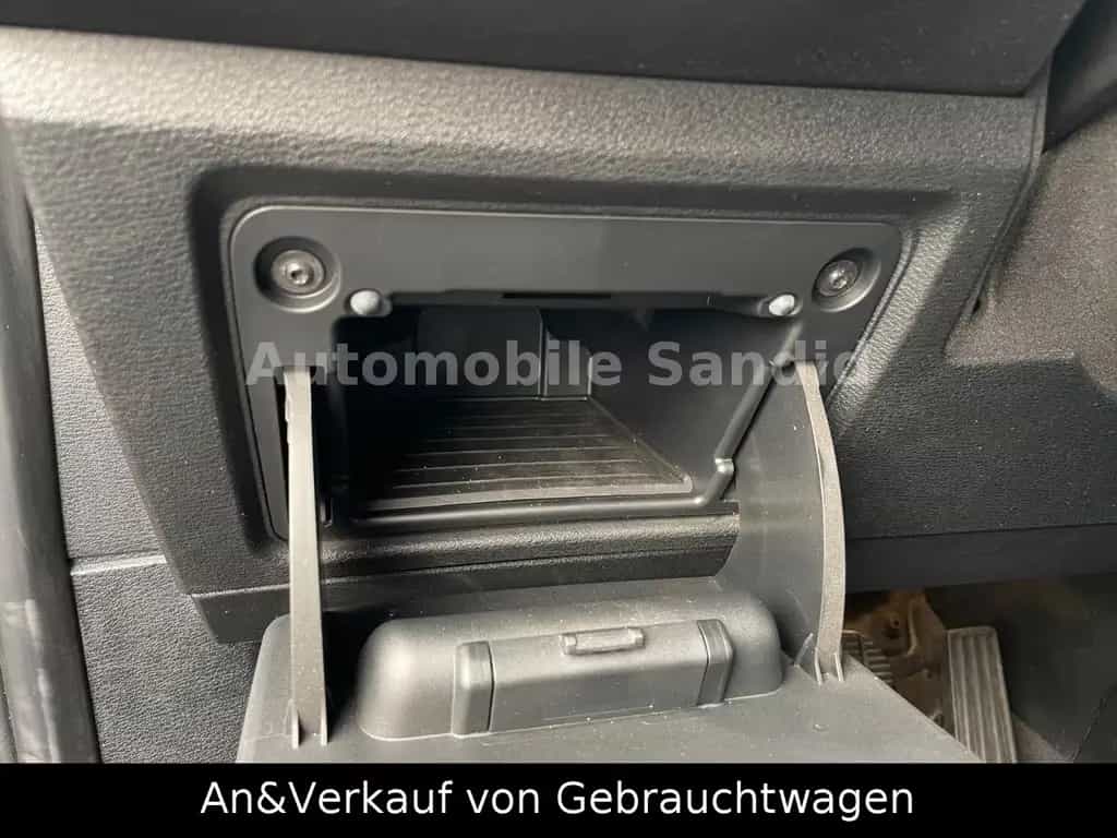 BMW X1 11/2016-photo-16