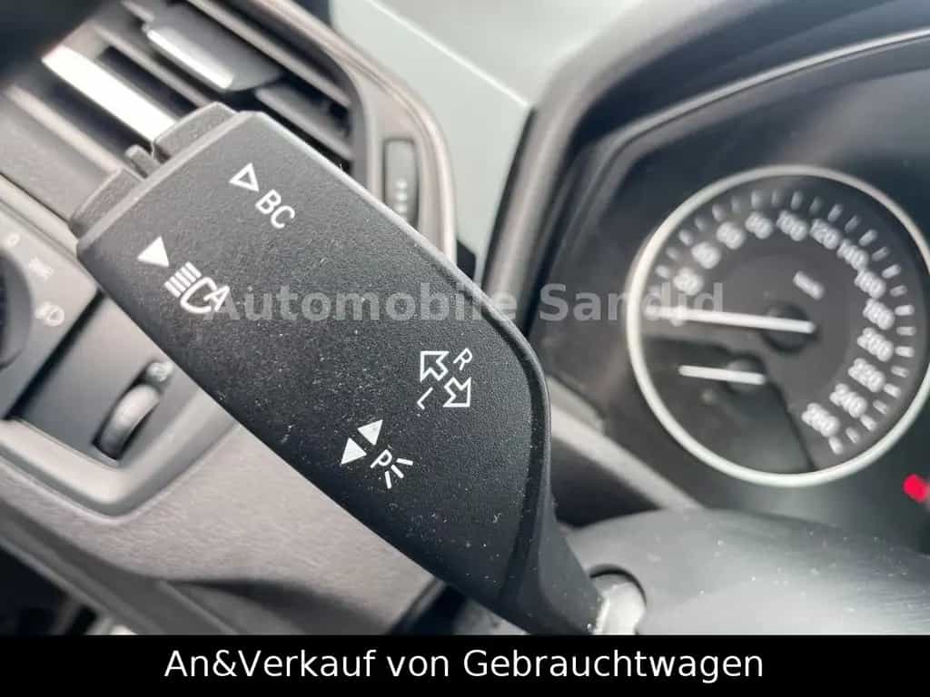 BMW X1 11/2016-photo-19