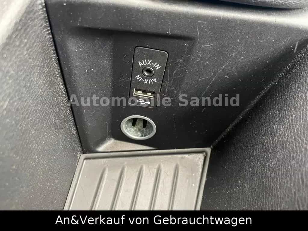 BMW X1 11/2016-photo-27