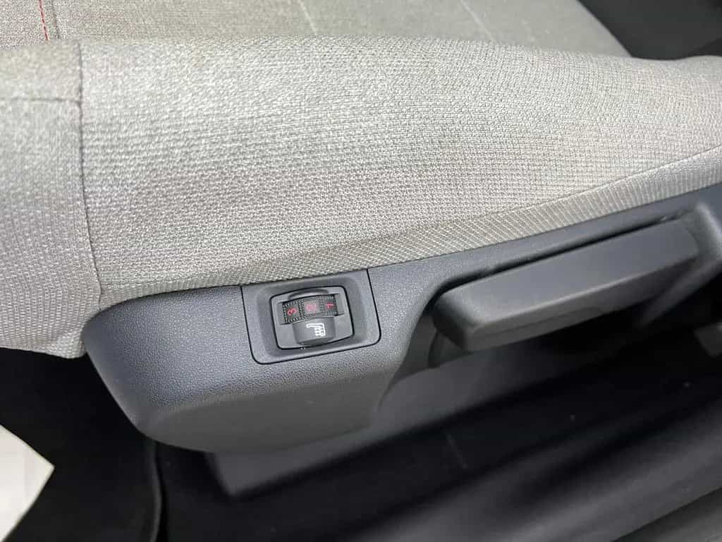 Citroën C3 Aircross 1.2 e-THP / PureT.Shine M.Kamera,DAB 09/2020-photo-26