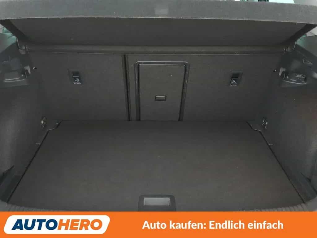 Volkswagen Golf VII 1.5 TSI ACT IQ.DRIVE BM Aut.*NAVI*LED* 06/2019-photo-17