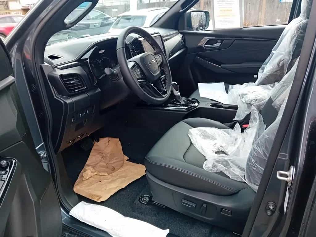 Isuzu D-Max Double V-CROSS sofort bis 21% Nachlass null-photo-5