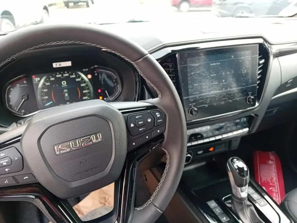 Isuzu D-Max Double V-CROSS sofort bis 21% Nachlass null-photo-8