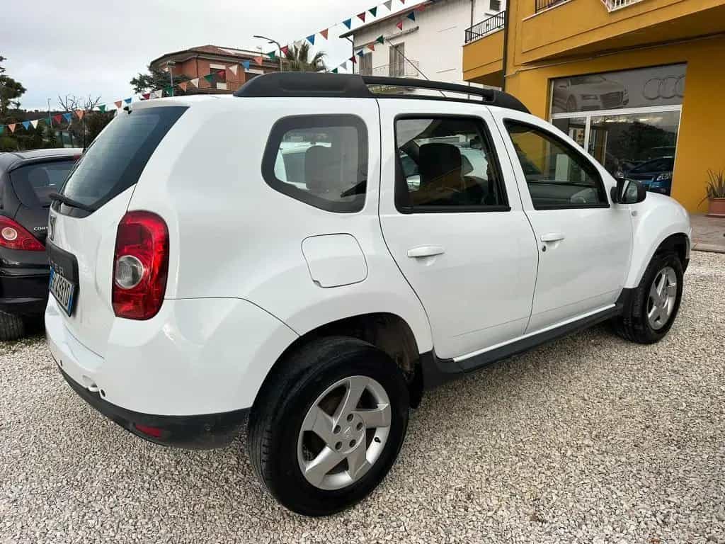 Dacia Duster 1.5 dci Laureate 4x2 110cv 08/2013-photo-11
