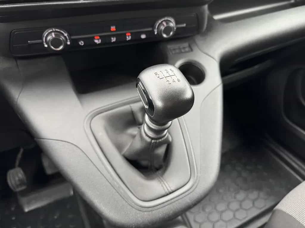 Opel Combo Selection erhöhte Nutzlast XL KLIMA PDC 03/2020-photo-16