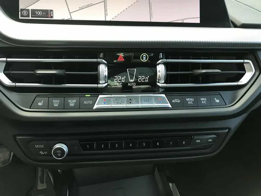 BMW 1 Series 118i  M Sport Head-Up HK HiFi DAB LED WLAN RFK 10/2020-photo-13