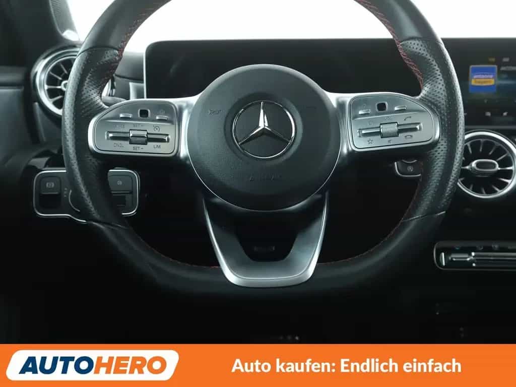Mercedes-Benz A 35 AMG 4Matic Aut.*NAVI*CAM*SHZ*TEMPO* 03/2019-photo-18