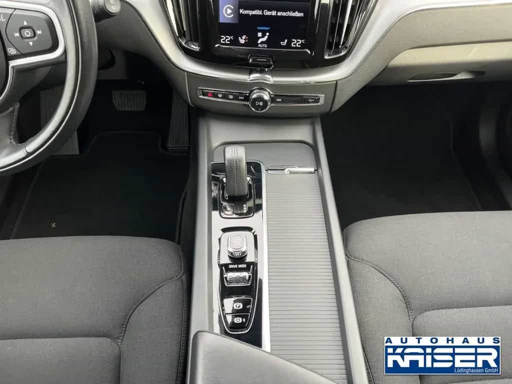 Volvo XC60 Momentum Pro 2WD B4 Diese lAHK Abnehmbar/Al 06/2021-photo-12