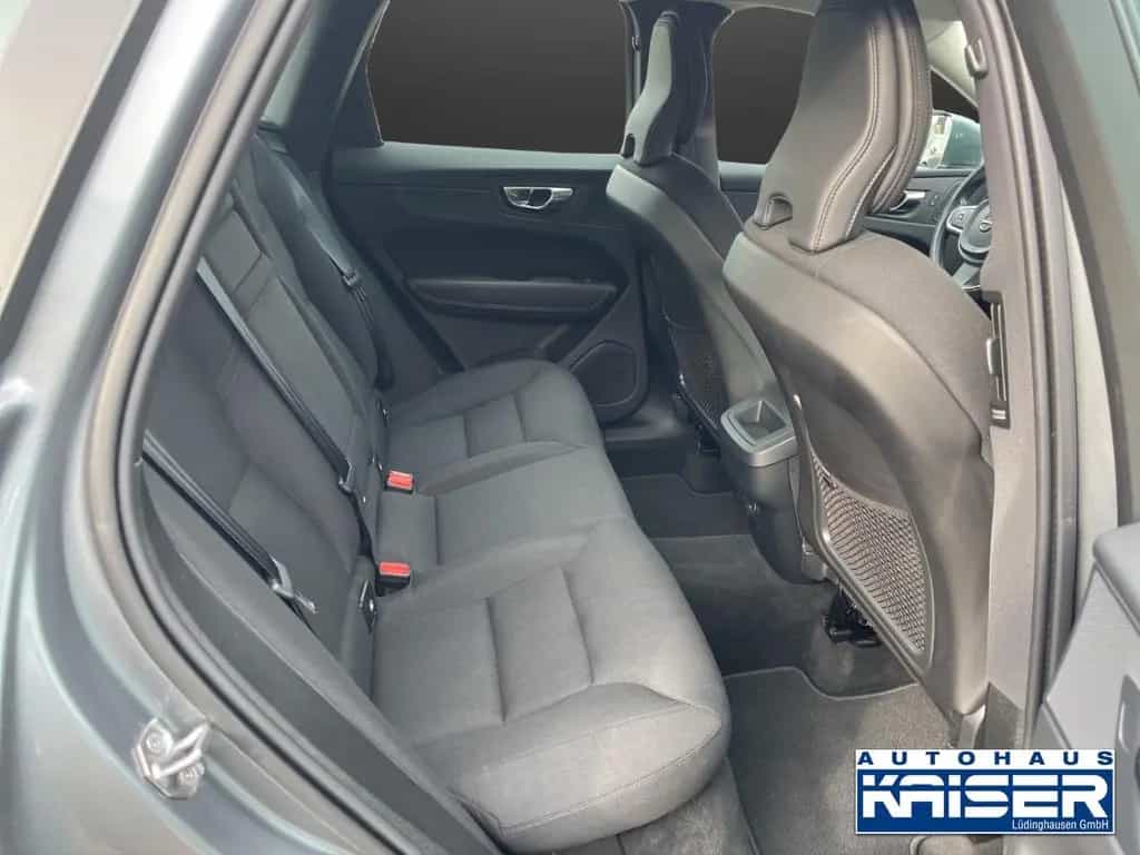 Volvo XC60 Momentum Pro 2WD B4 Diese lAHK Abnehmbar/Al 06/2021-photo-16