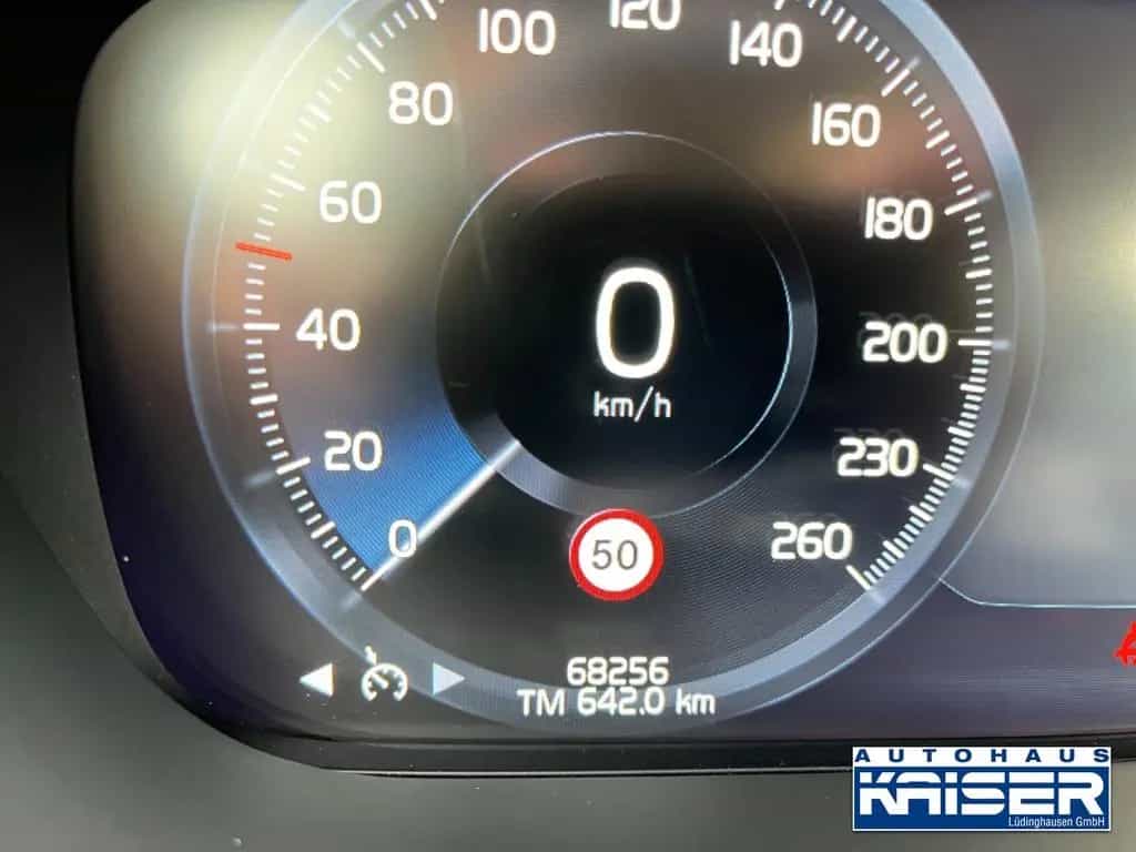 Volvo XC60 Momentum Pro 2WD B4 Diese lAHK Abnehmbar/Al 06/2021-photo-21