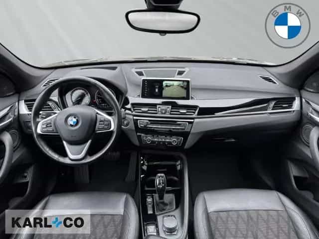BMW X1 18iA sDrive xLine Navi LED H/K Pano.Alarm 02/2019-photo-9