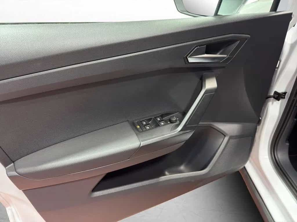 Seat Arona Style Edition  1.0 TSI 116PS DSG Navi LED 07/2024-photo-10