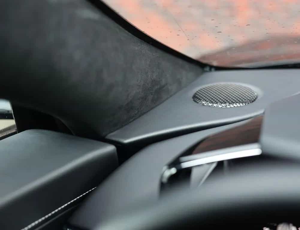 Aston Martin V8 Vantage 4.0 V8 05/2025-photo-33