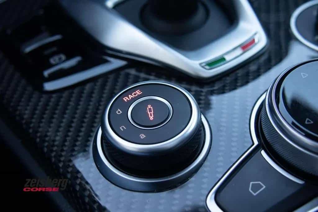 Alfa Romeo Stelvio Stelvio QV V6 2.9 Bi-Turbo AT8-Q4 1. Han 02/2021-photo-17